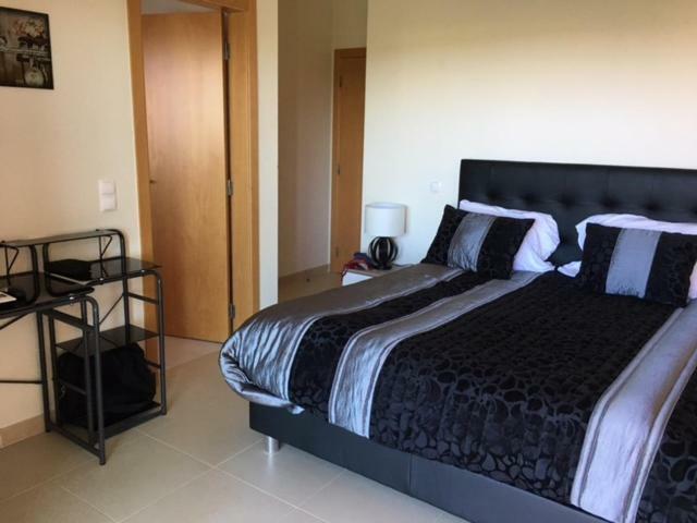 Olhos De Agua Apartment Ольос де Агуа Екстериор снимка